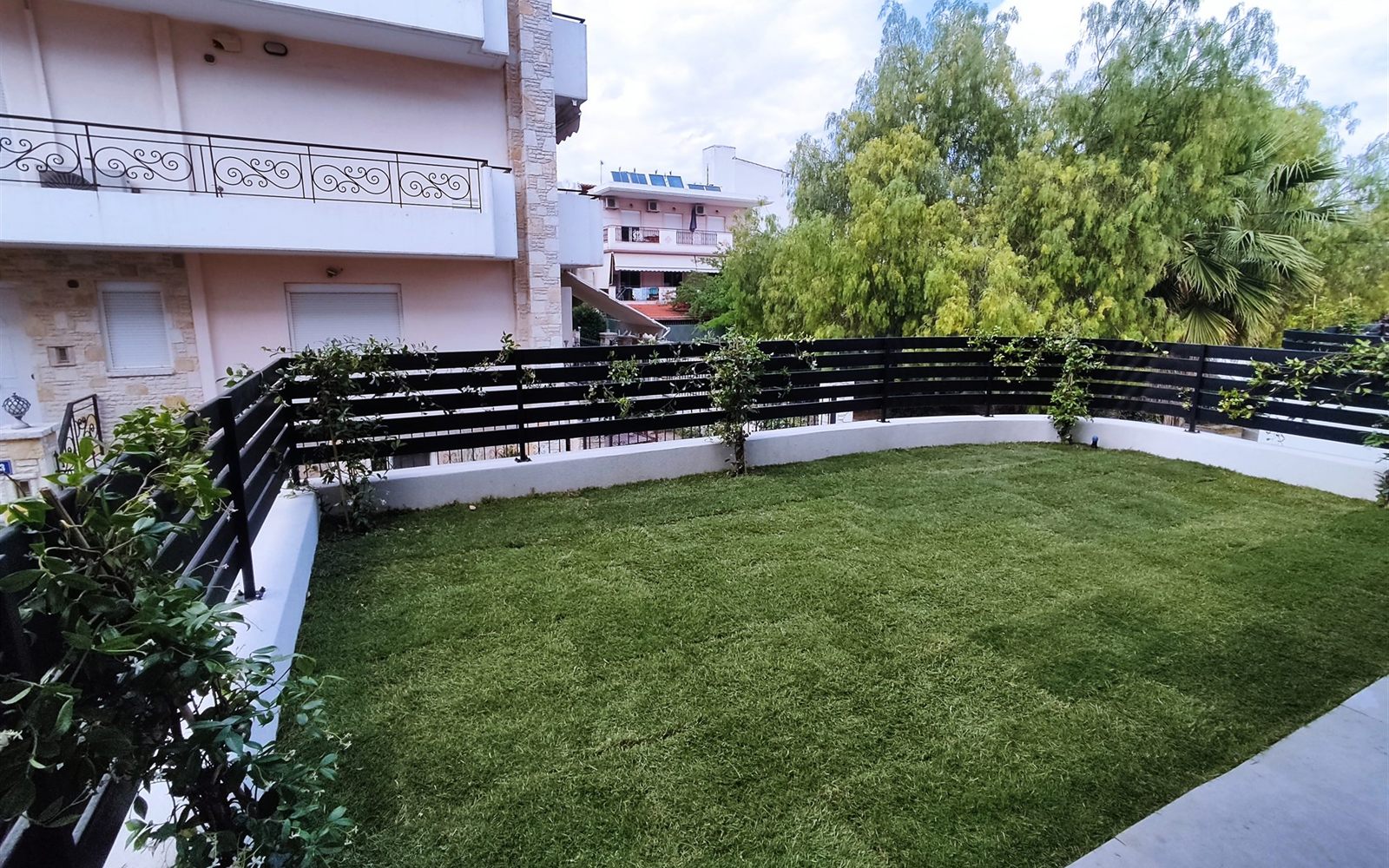 After roof lounge transformation